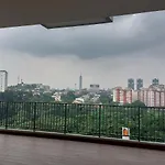 Bohemian Home 3 Bedroom -10 Mins To Mid Valley