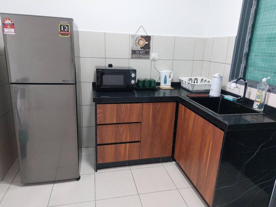 Bohemian 3 Bedroom -10 Mins To Mid Valley